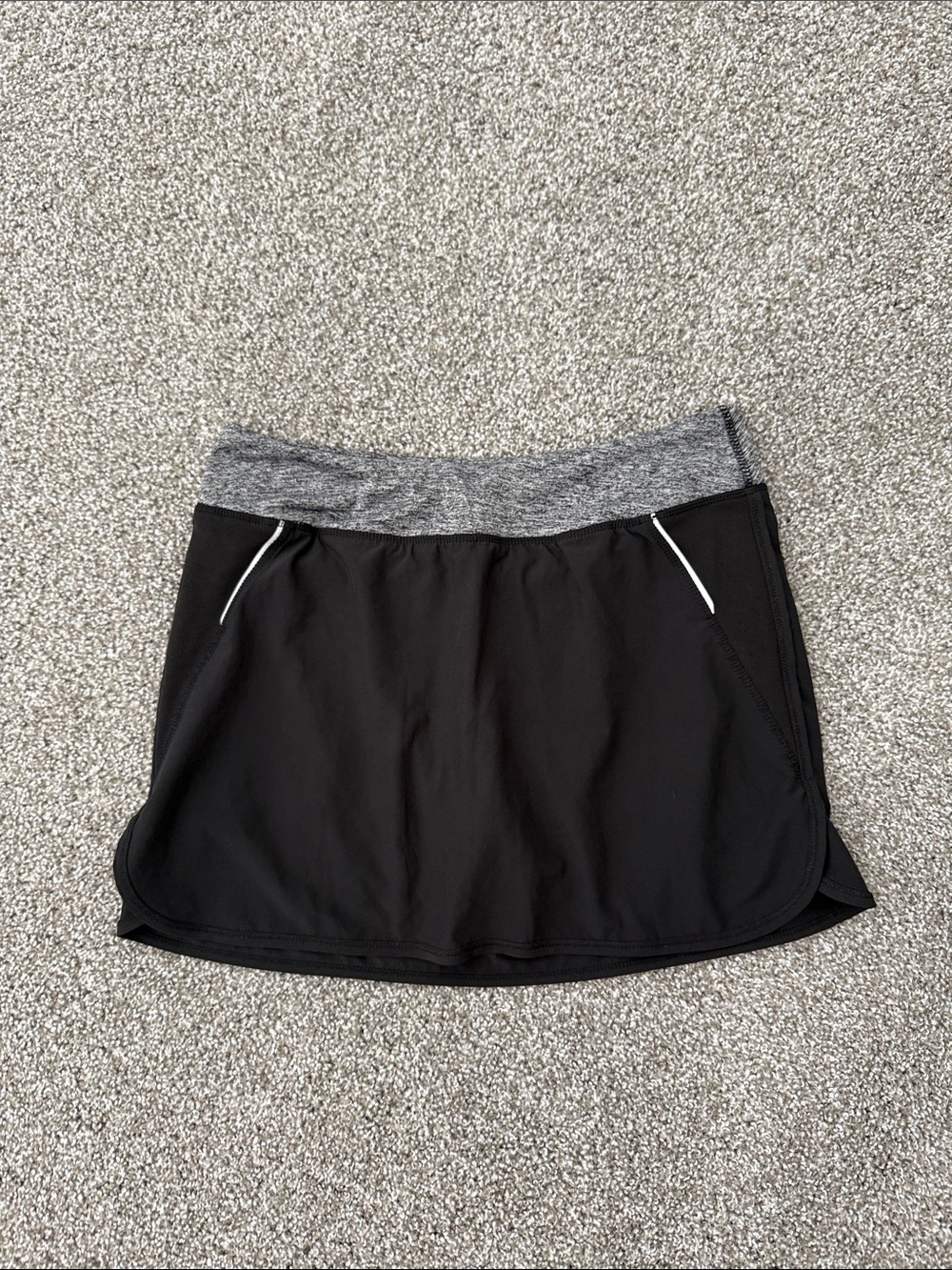 Women’s kiwi Kate Black Athletic Skort M